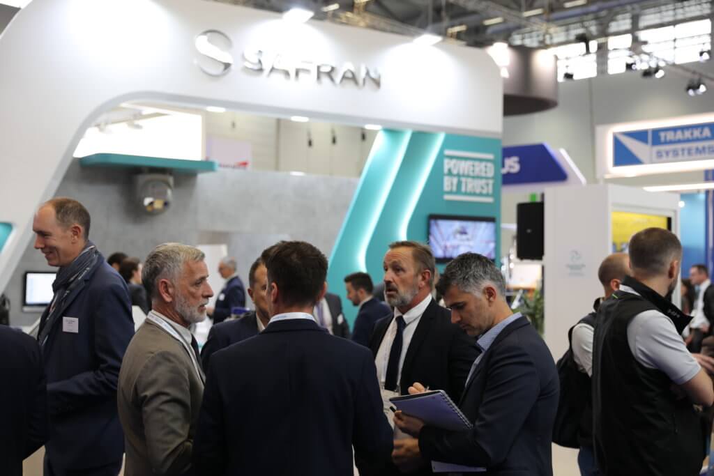 Michel Augen et Alexis Tierny sur le stand Safran European Rotors