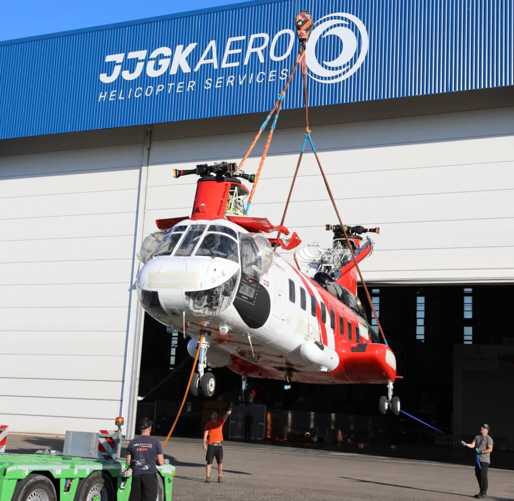 Arrivée sur camion du Columbia 107-II Vertol